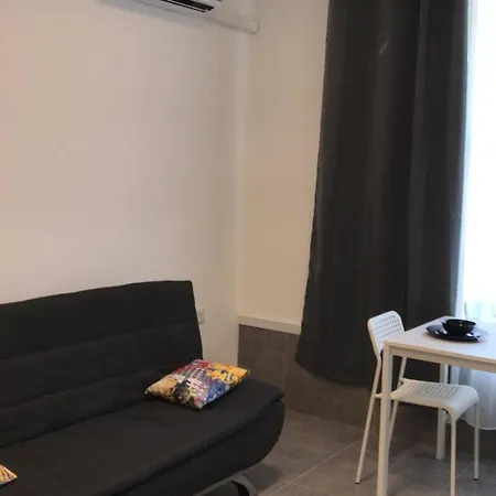 Isramax Low-Cost Apartment Near The Sea. Bat Yam Exterior photo